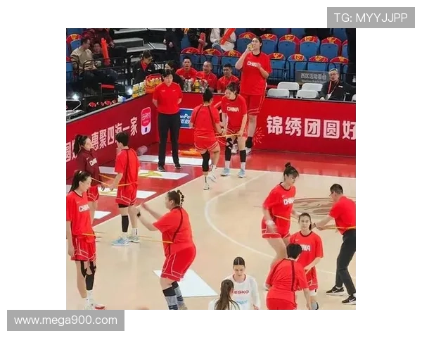 力克捷克女篮全队合影庆祝晋级 力克捷克女篮全队合影庆祝晋级